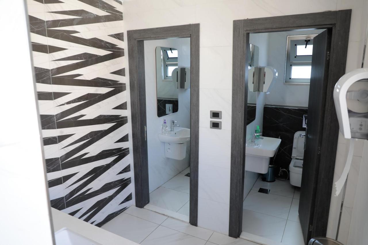 Hotel Nishan 2*